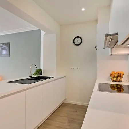 דירה Spacious Apt Near The Beach In The Heart Of The Lively City Center אוסטנדה