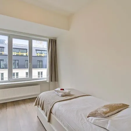 Spacious Apt Near The Beach In The Heart Of The Lively City Center * אוסטנדה