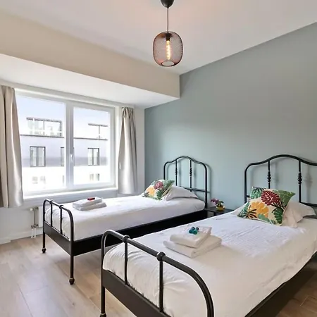 Spacious Apt Near The Beach In The Heart Of The Lively City Center דירה אוסטנדה