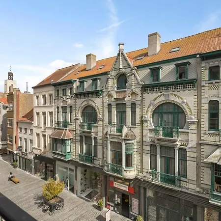 דירה Spacious Apt Near The Beach In The Heart Of The Lively City Center